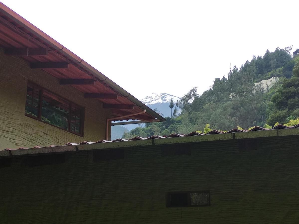 "Casa Verde" En Banos De Agua Santa Con Vista Al Volcan Tungurahua Bagian luar foto