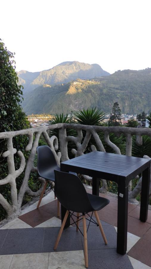 "Casa Verde" En Banos De Agua Santa Con Vista Al Volcan Tungurahua Bagian luar foto